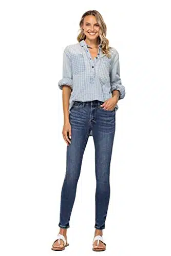 Judy Blue Handsand Mid Rise Skinny () Blue